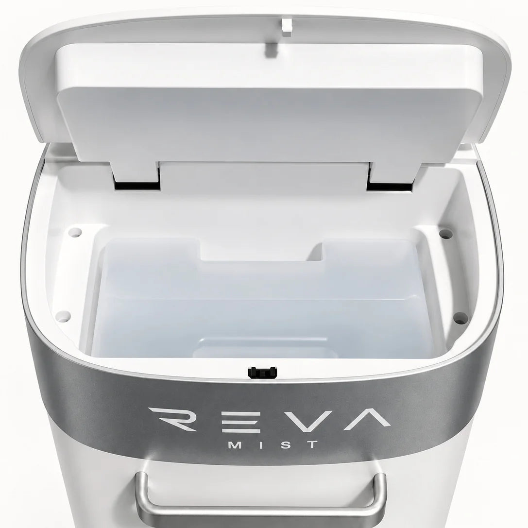 Couvercle Reva Mist ouvert et réservoir accessible par le dessus